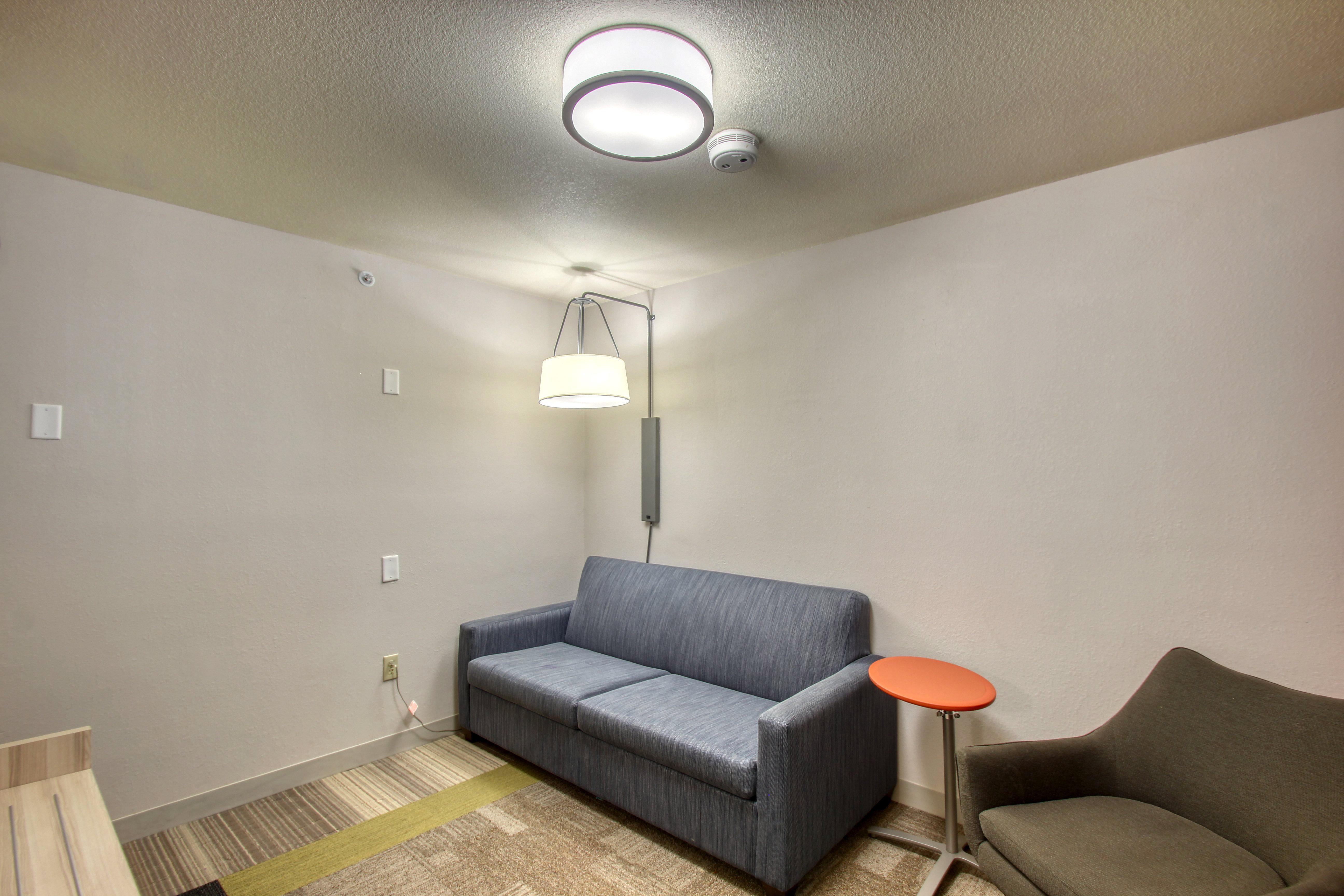 Holiday Inn Express Hotel & Suites Milwaukee Airport By Ihg Exterior photo